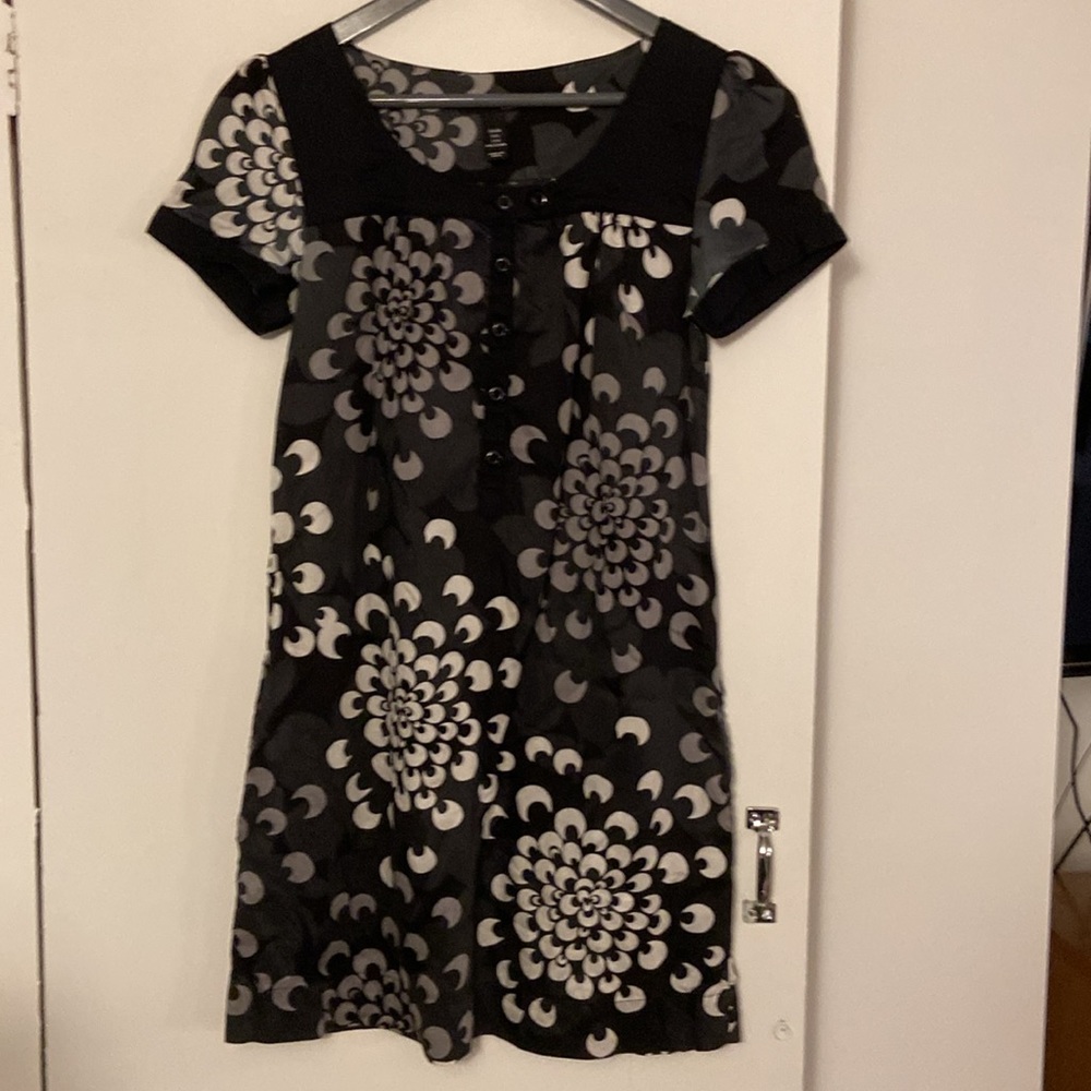 H&M W6 Black, White, Grey Floral Smock Dress
